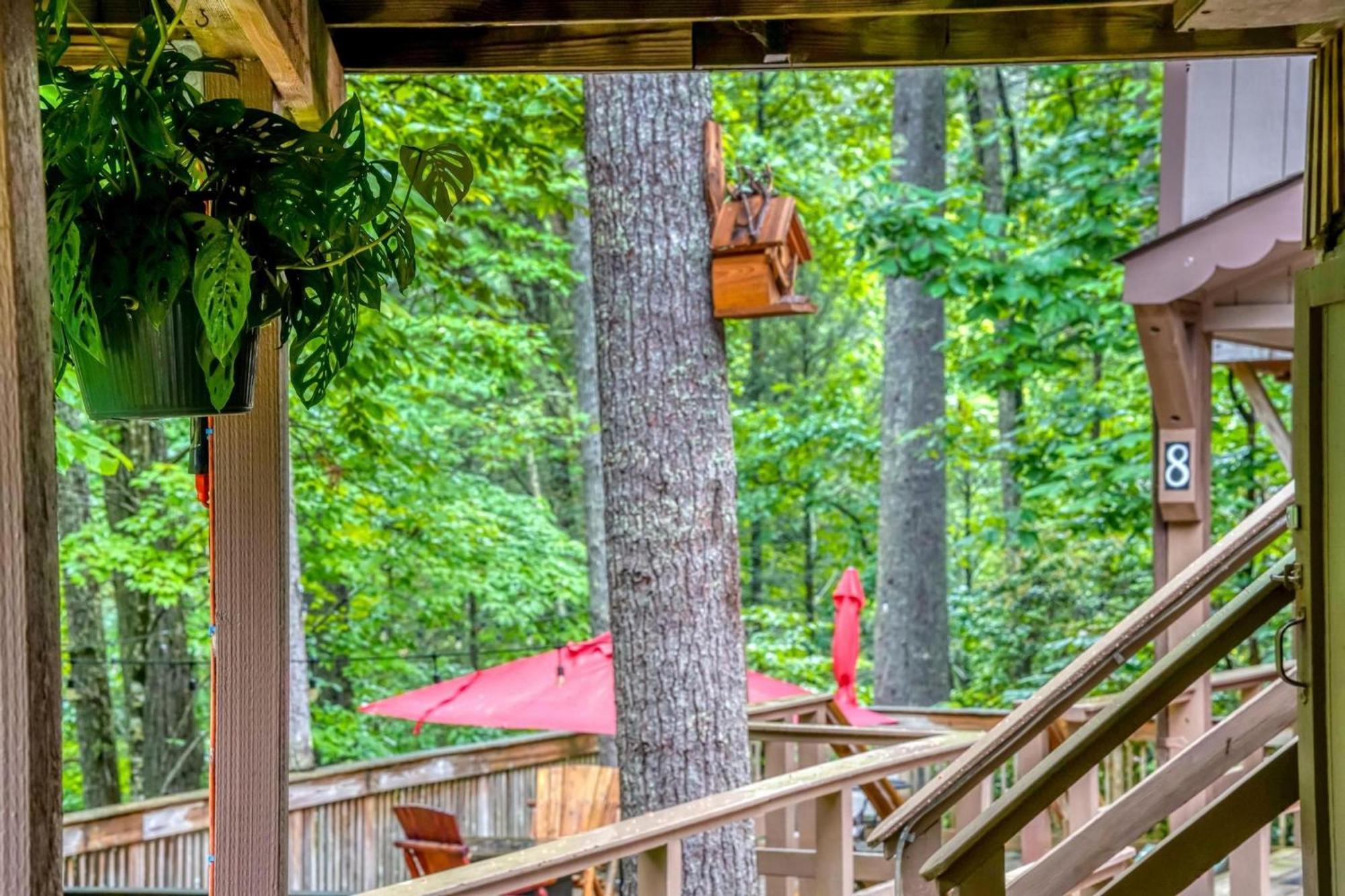 Cascades Inn Tiger Bagian luar foto