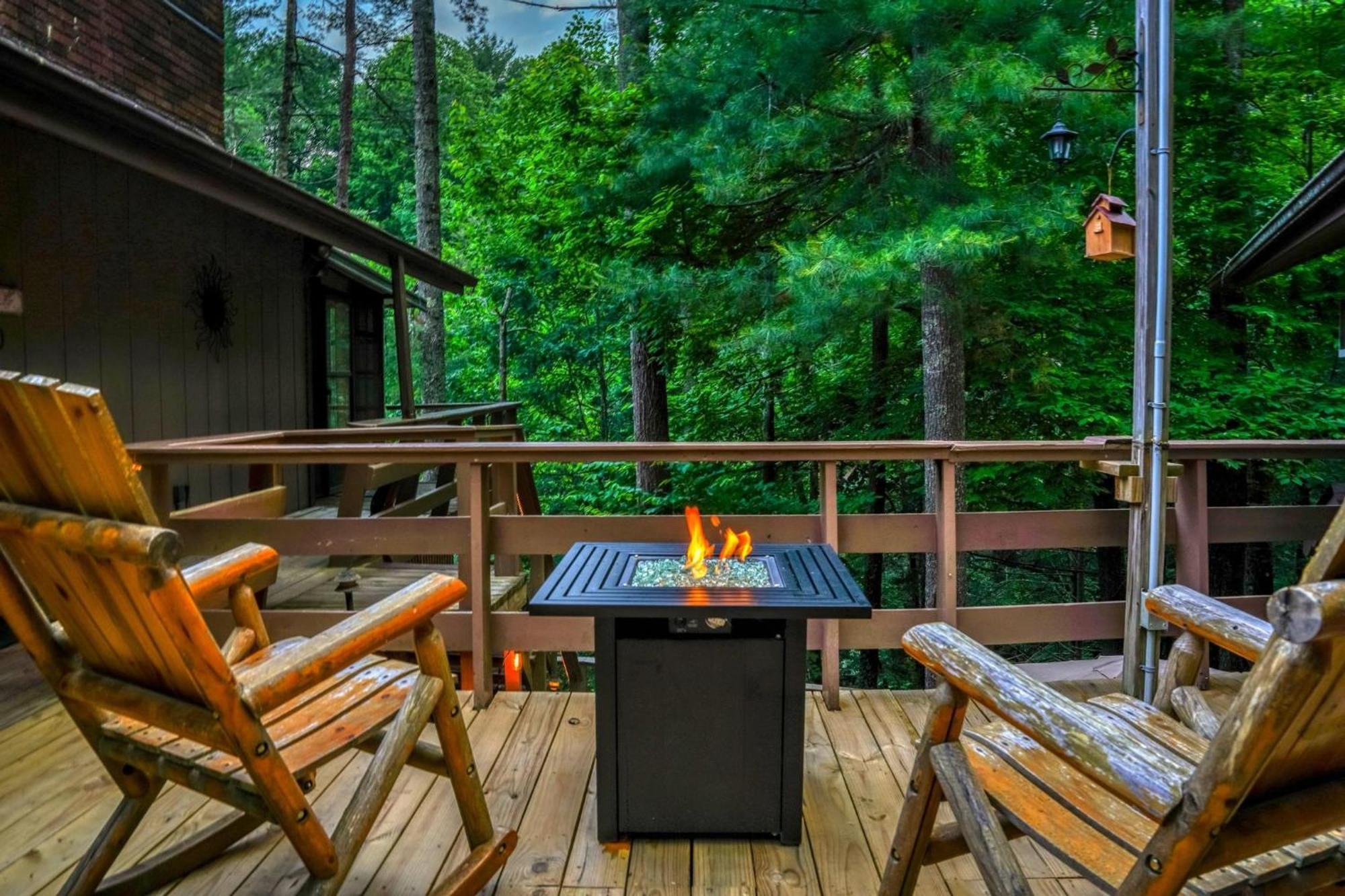 Cascades Inn Tiger Bagian luar foto